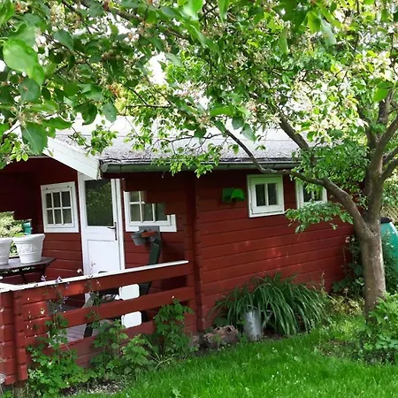 Ferienwohnung-rosenrot-auf-dem-ferien-bauernhof-nilson-in-inselmitte Bisdorf